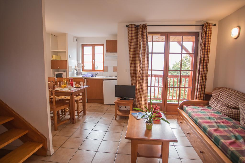 Residence Nemea Les Chalets D'Estive Cauterets Rom bilde
