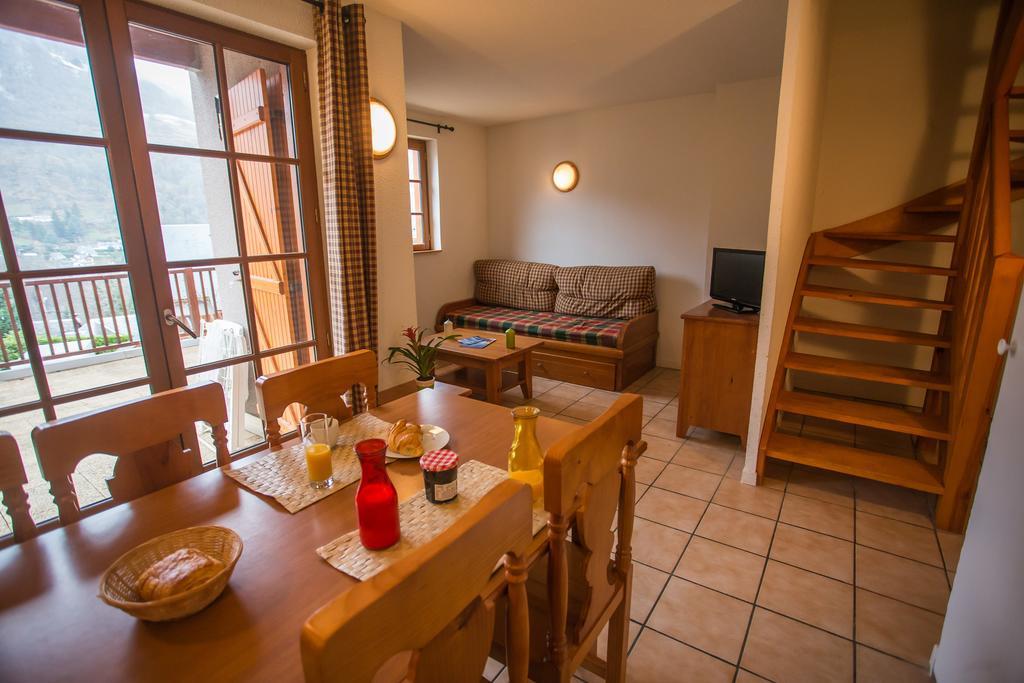 Residence Nemea Les Chalets D'Estive Cauterets Rom bilde