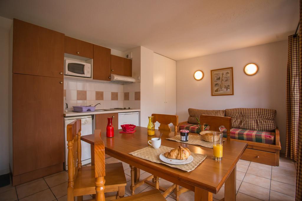 Residence Nemea Les Chalets D'Estive Cauterets Rom bilde